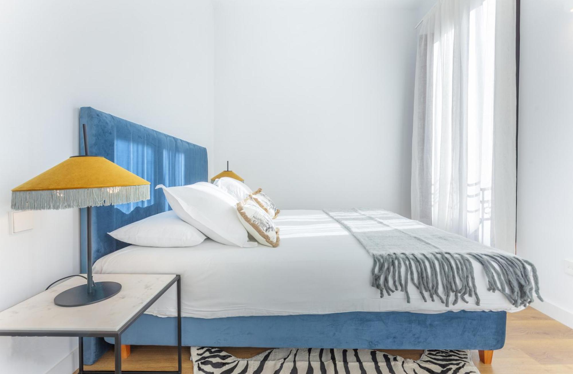 Cibeles Luxe In Madrid Apartment Exterior photo