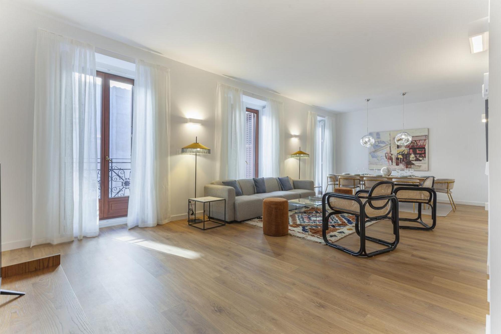 Cibeles Luxe In Madrid Apartment Exterior photo