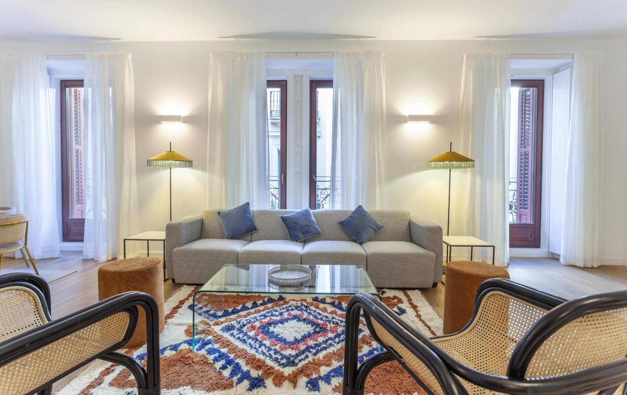 Cibeles Luxe In Madrid Apartment Exterior photo