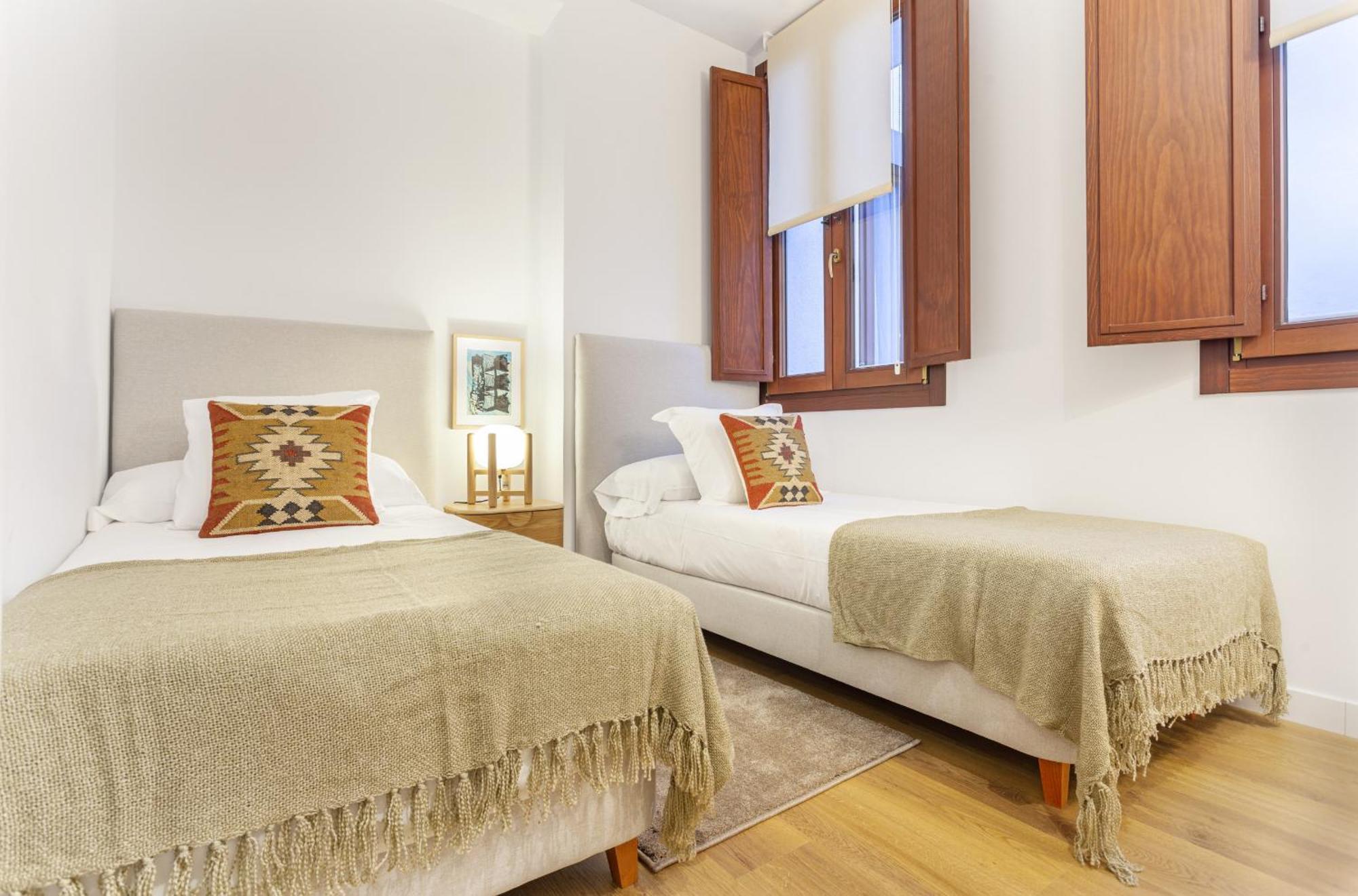 Cibeles Luxe In Madrid Apartment Exterior photo
