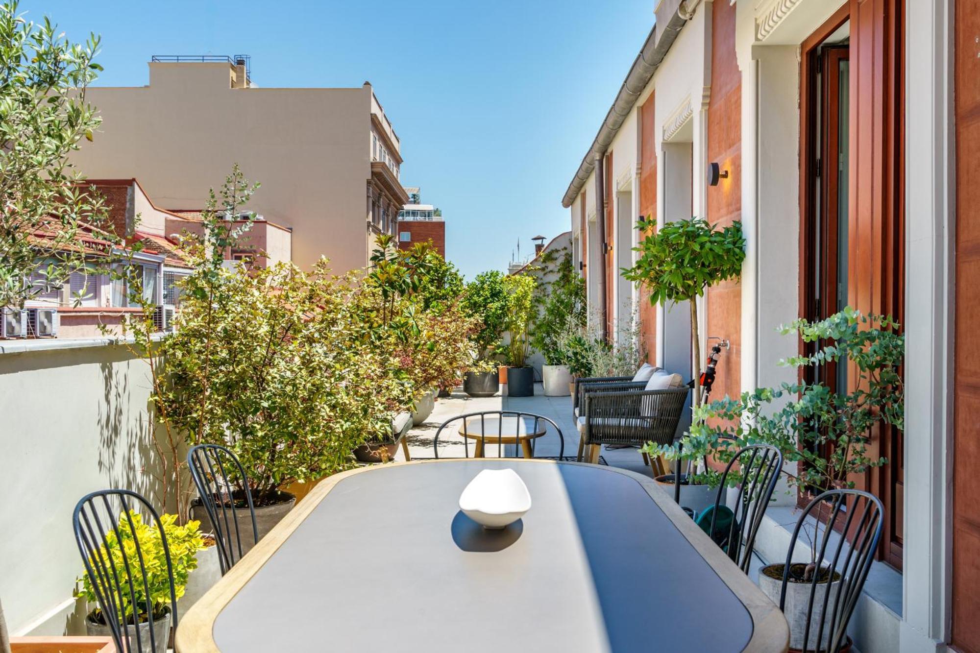 Cibeles Luxe In Madrid Apartment Exterior photo